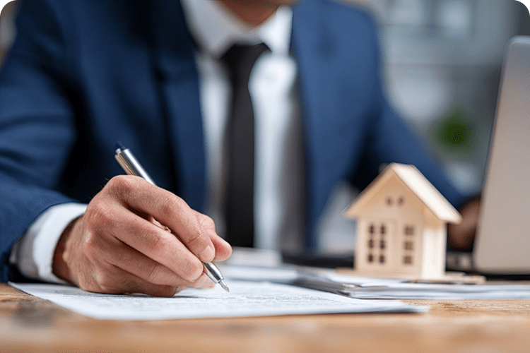 Broker helping a client with paperwork